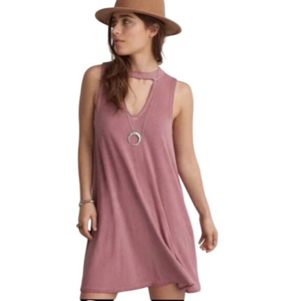 American Eagle Outfitters Sleeveless Pink Mini Dress keyhole cutout size small